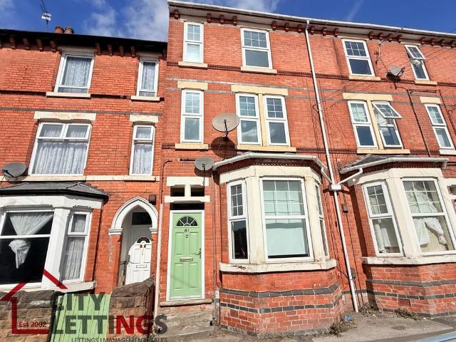 Sneinton Nottingham 1 bed ground floor flat to rent £750 pcm £173 pw
