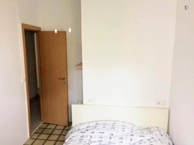 Snug single bedroom near the Hostafrancs metro