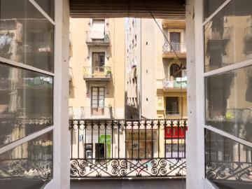 Snug single bedroom in proximity to Monumento a Colón