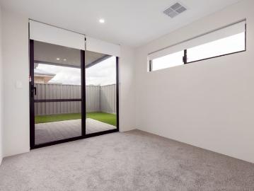 SPOTLESS, ATTRACTIVE, EASY CARE!