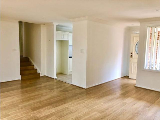 Spotless Split Level Townhouse in Small Boutique Development