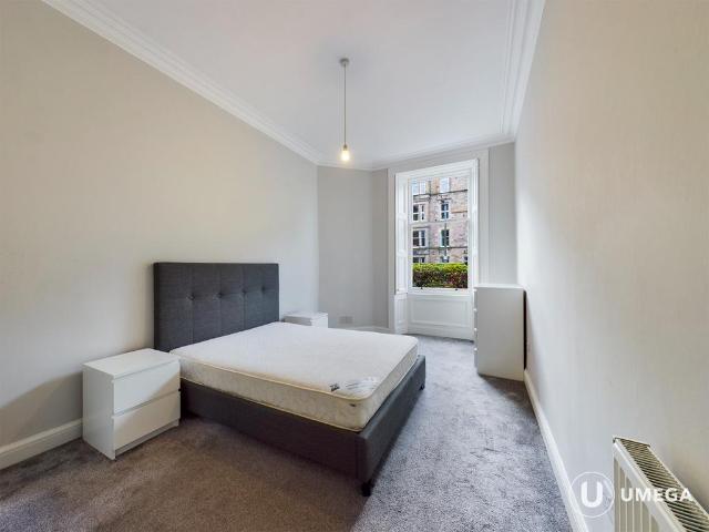 Spottiswoode Street, Marchmont. 2 bed apartment to rent £1,600 pcm £369 pw