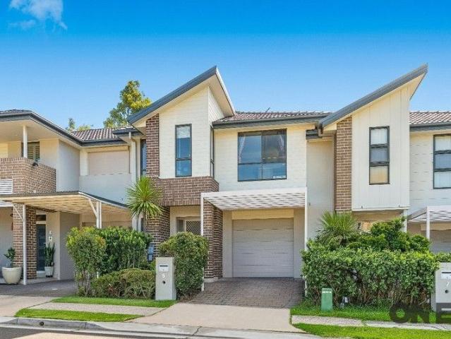 SPOIL YOURSELF EVERY DAY IN THIS ULTIMATE FAMILY HOME