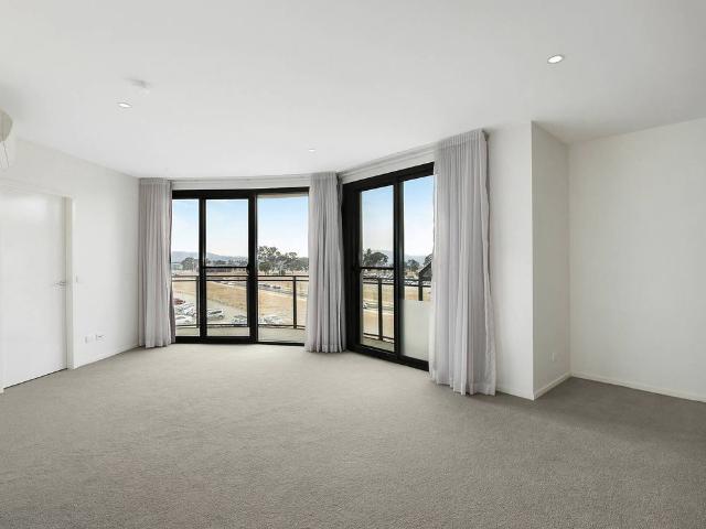 Spoiler alert…this apartment is AWESOME