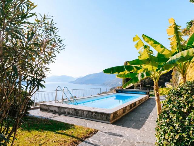 Spaziosa casa a schiera 3.5 locali con balcone, Brissago