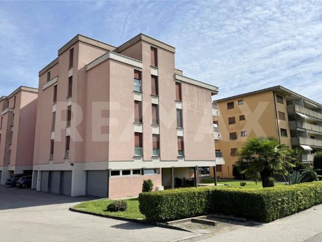Spazioso e soleggiato appartamento 2.5 locali a Caslano