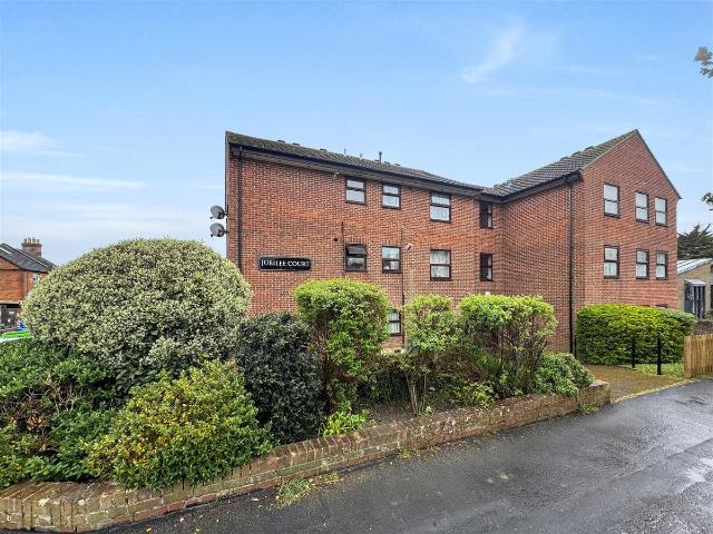 Spa Road, Weymouth DT3, 1 bed flat to rent, £875 pcm | PrimeLocation