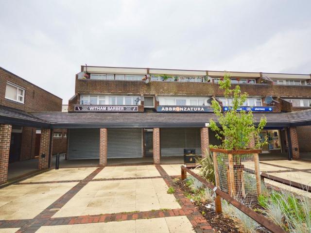 Spa Road, Witham, Essex CM8, 2 bed flat to rent, £1,100 pcm | PrimeLocation