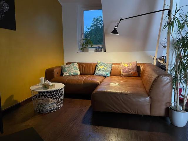 Space 4 U! Great and charming loft conveniently located, Koln Amsterdam Apartments for Rent