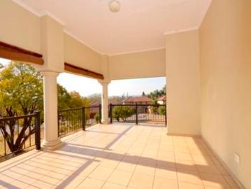 space! 1 bedroom 1 bathroom large ap.