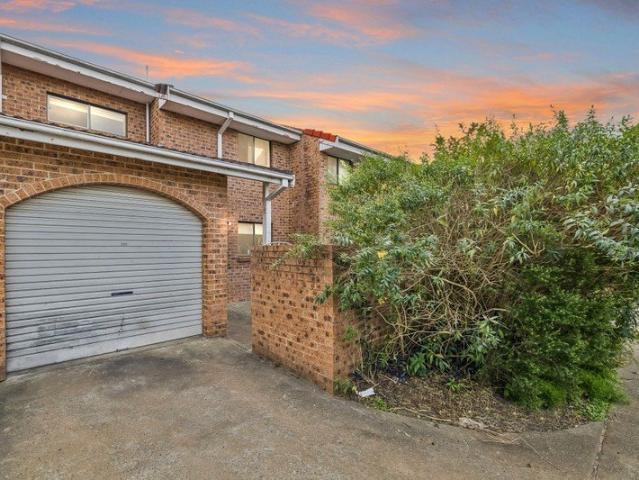 Space to Add Your Touch 179sqm Townhouse Opportunity