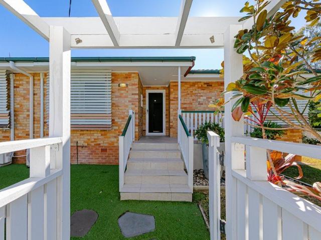 Space to Grow Charming Post War Family Home on a Generous Corner Block
