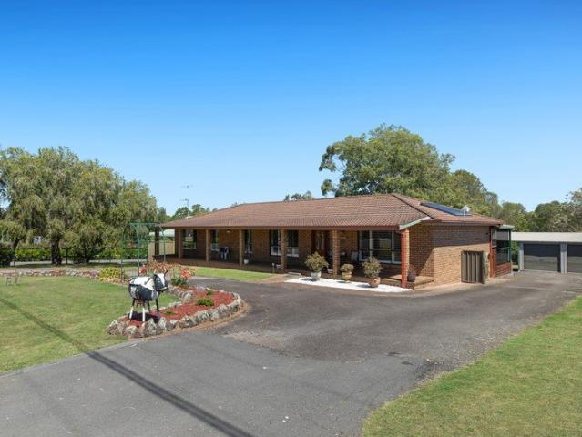 Space to Grow, Room to Entertain A Cherished Family Home on 3,023sqm