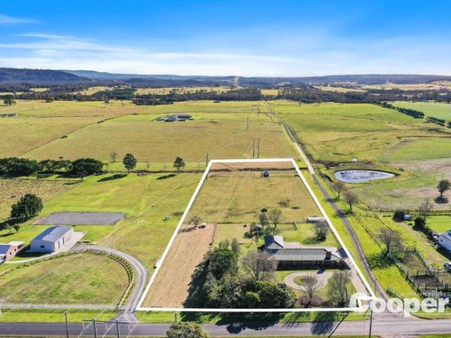 Space to Live, Room to Grow 4.4 Acres in Milton