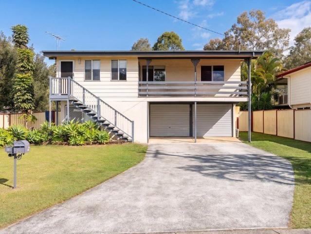 Space to Live, Work & Entertain on a Generous 710m² Block
