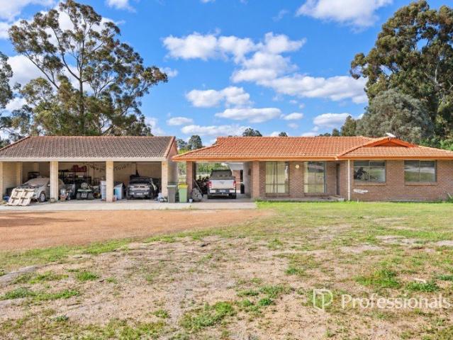 Space to Roam, Room to Grow Your Country Lifestyle Awaits in Collie!