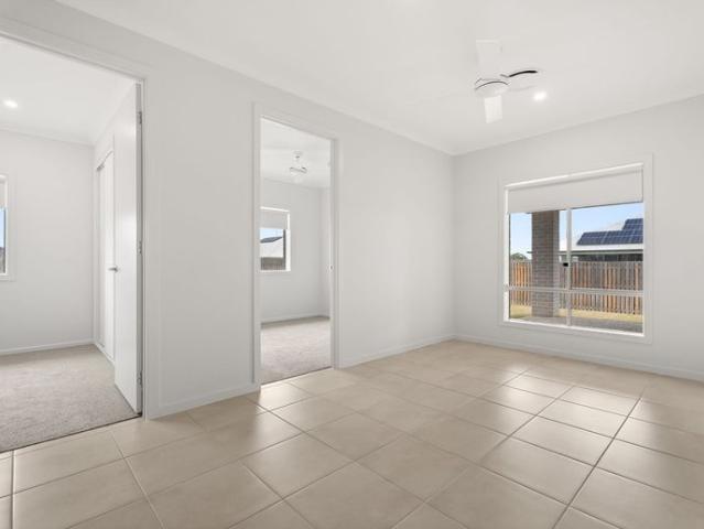 Space to Spread Out in Popular Springs Estate