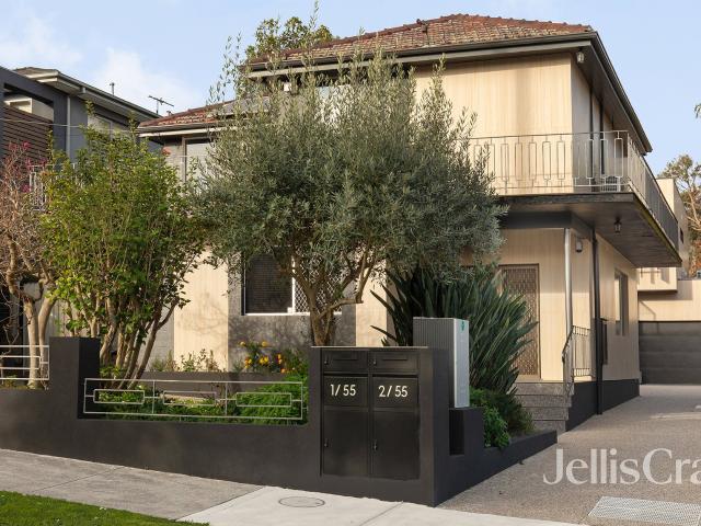 Space to Spread Out in the Heart of Ivanhoe
