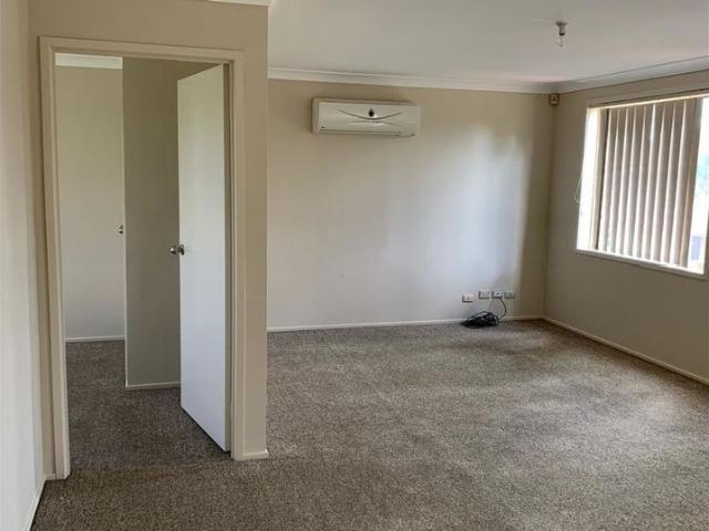 Space to Spread out Welcome to 17a Hartnett Place&comma  Doonside