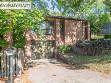 BIG 4 BED 2 BATH SOLID BRICK HOME