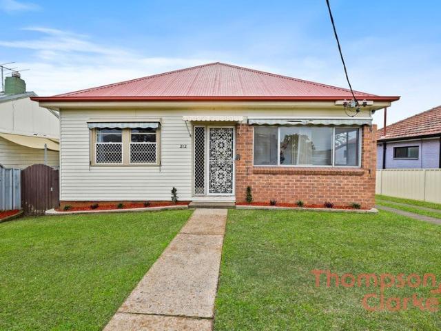 SPACE, VERSATILITY & A CONVENIENT RUTHERFORD LOCATION