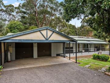 Space, versatility and endless potential in the heart of Bridgewater with self contained granny flat
