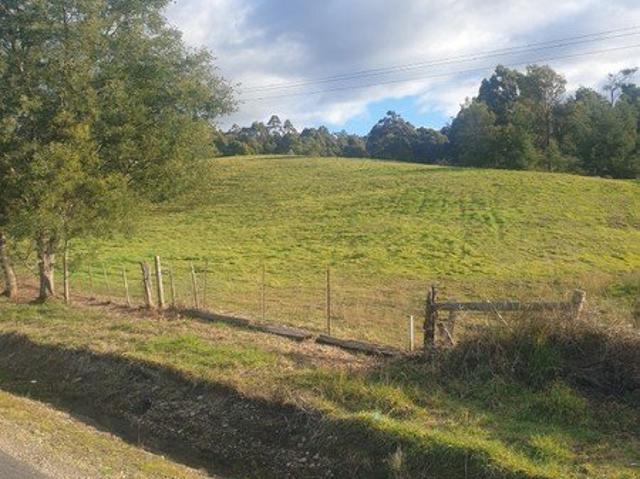 Space, Views and a Premium House Site