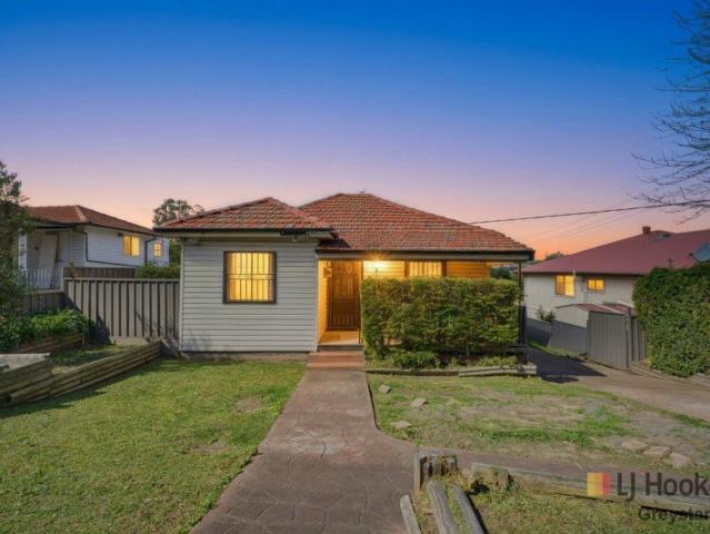 SPACE, VIEWS AND POTENTIAL!