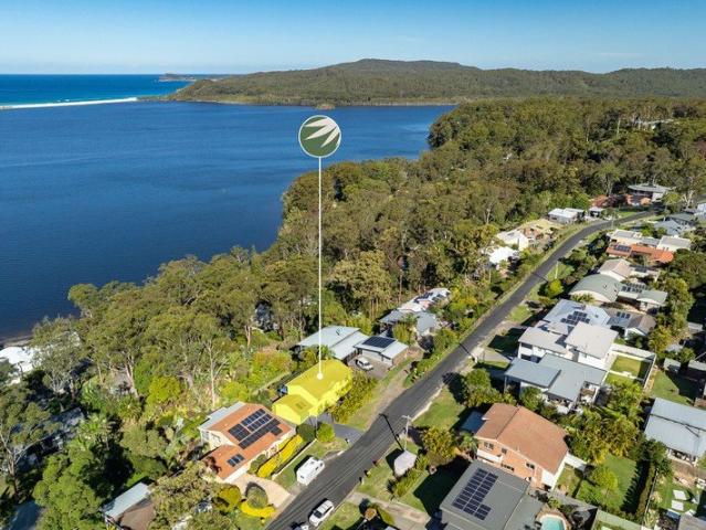 Space, Views and the Best of Smiths Lake Living