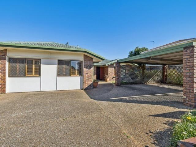 Space And A Sparkling Pool In A Prized Boondall Pocket