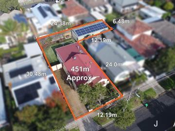 Space And Scope In A Superb City Fringe Lifestyle Location