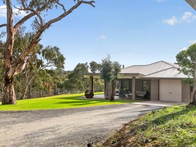 Space and Serenity in the Golf Course Estate!