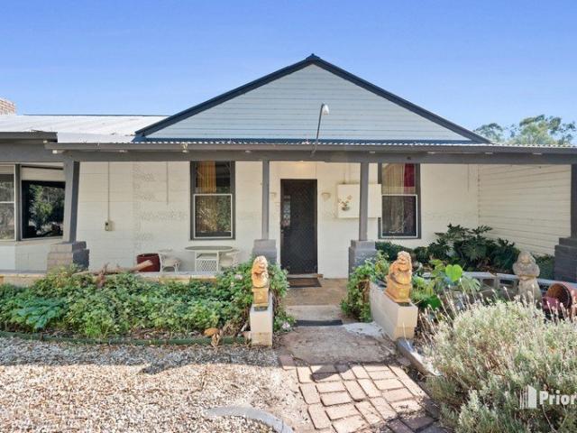 SPACE, CHARACTER AND OPPORTUNITY ON 2 ACRES