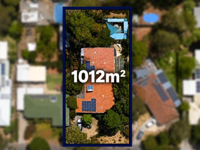 Space, Character & Endless Possibilities on a Rare 1,012m² Block