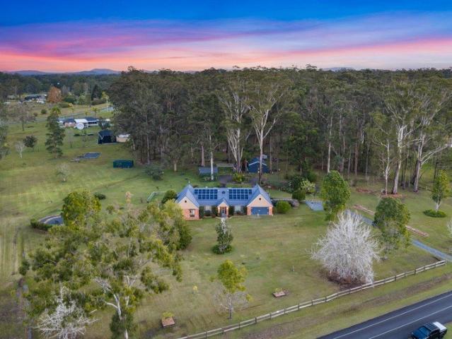 Space, Charm & a Vineyard Inspired Lifestyle in Failford