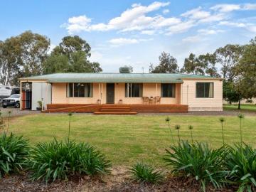 Space, Charm and Room to Expand!