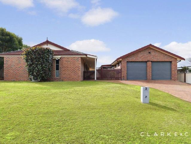 SPACE, COMFORT AND A FANTASTIC LARGS LOCATION!