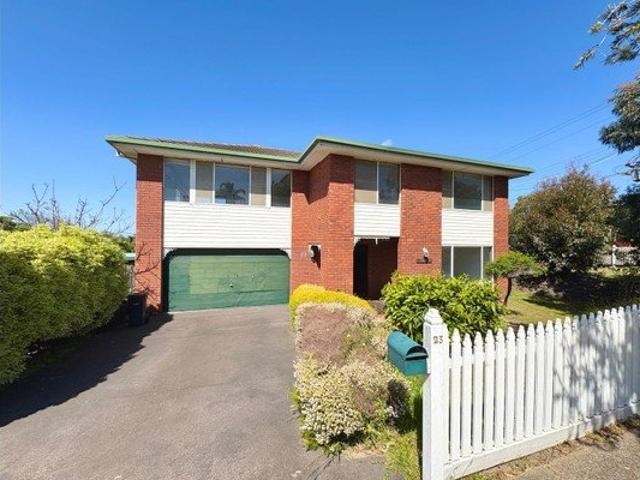 Space, Comfort and Convenience in Highton!
