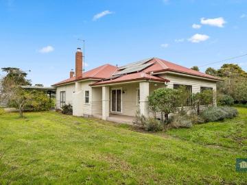 Space, Comfort and Country Appeal in Stonyford