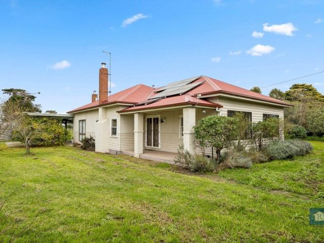Space, Comfort and Country Appeal in Stonyford
