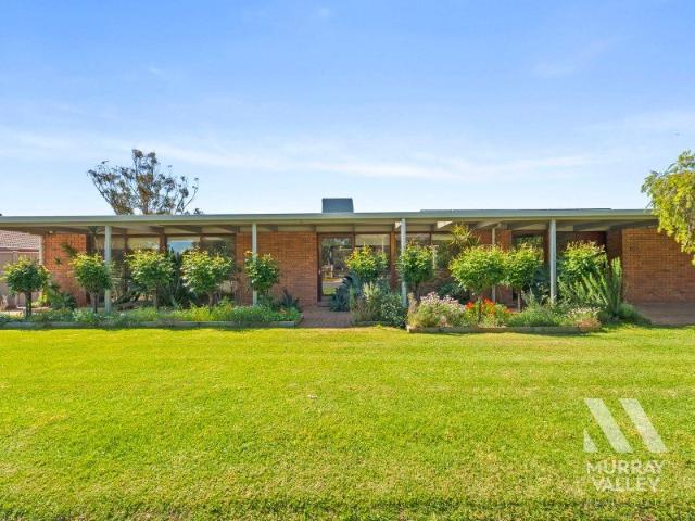 Space, Comfort and Outdoor Living All in One!