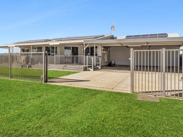 Space, Comfort and Riverland Charm