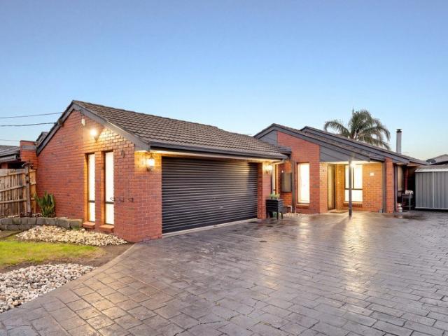 Space, Comfort & Convenience in the Heart of Altona Meadows