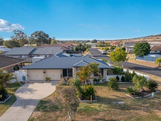 Space, Comfort & Convenience in the Heart of Laidley North