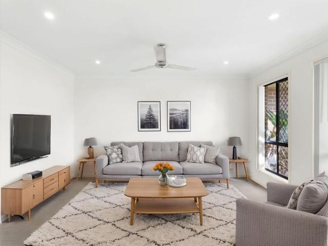 SPACE, COMFORT & FAMILY LIVING IN A QUIET CUL DE SAC
