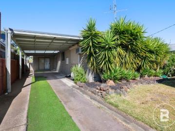 Space, Comfort & Flexibility in a Well Designed Family Home