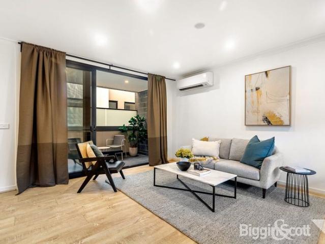 SPACE & COMFORT IN A LIFESTYLE SETTING