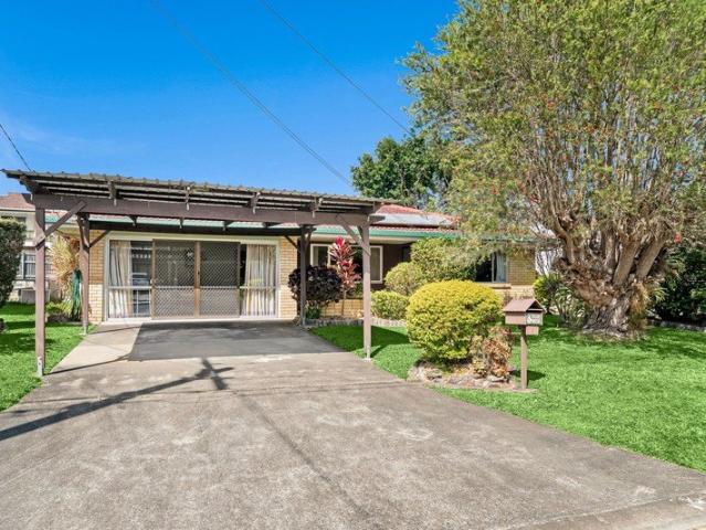Space, Comfort & Lifestyle A Versatile Macgregor Family Home