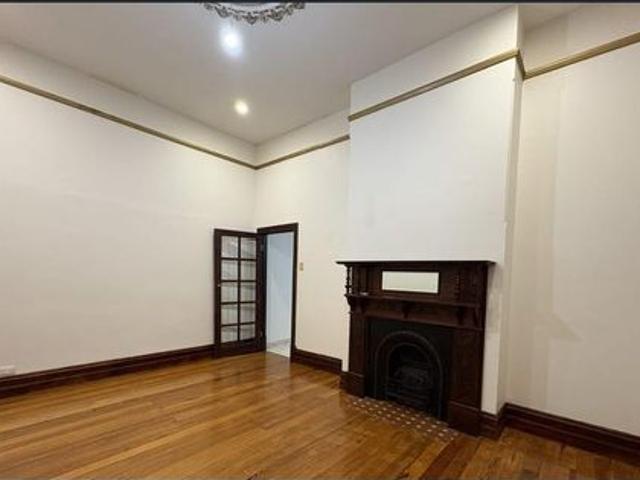 SPACE, COMFORT & LIFESTYLE ON SEMAPHORE ROAD!