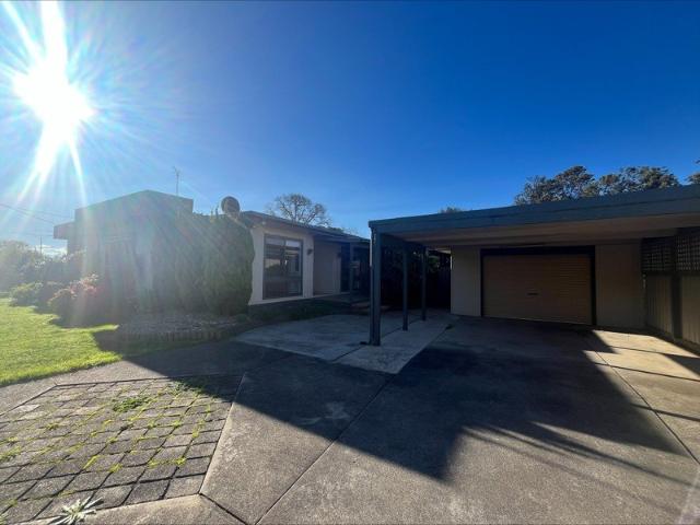 Space & Comfort Right Here In Traralgon